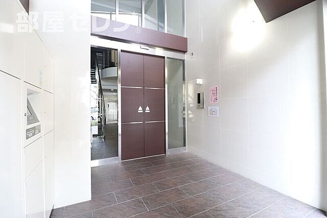 4 / 10