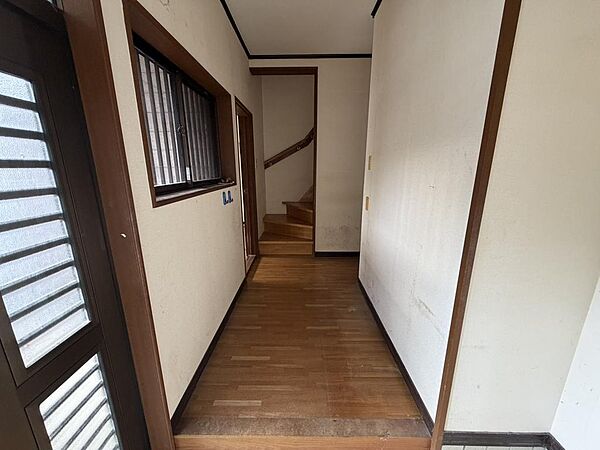 玄関を拡大表示