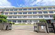 平塚市立神田中学校 徒歩22分。 1740m