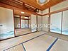 子供部屋：一人ひとりの大切なプライベート空間。趣味・感性で個性的に飾って頂けるようシンプルに仕上げてあります。