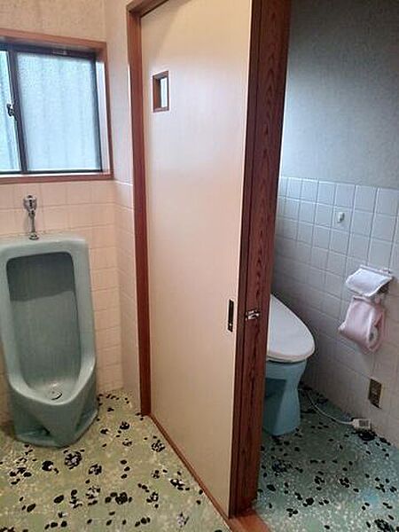トイレを拡大表示
