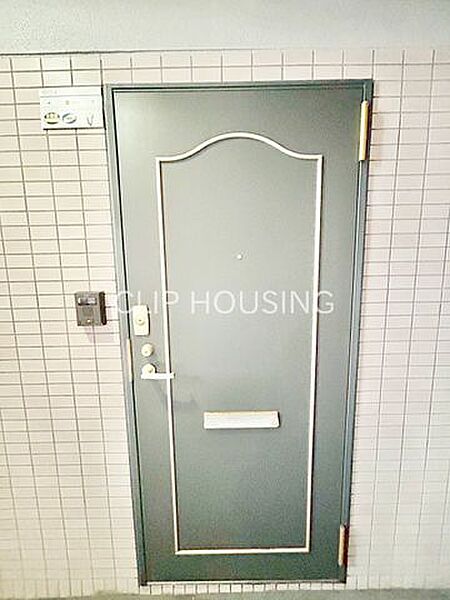 玄関を拡大表示