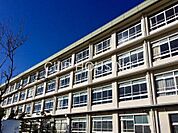 平塚市立大住中学校 徒歩12分。 920m