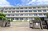 周辺：平塚市立神田中学校 徒歩14分。 1090m