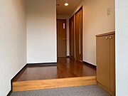 写真は101号室のものです。