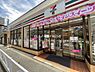 周辺：【コンビニエンスストア】セブンイレブン 墨田八広1丁目店まで688ｍ