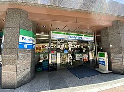 【コンビニエンスストア】ファミリーマート 文京小石川一丁目店まで338ｍ