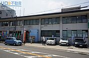 川西郵便局 154m