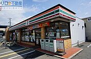セブンイレブン川西下加茂1丁目店 213m