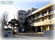 伊丹市立荻野小学校 819m