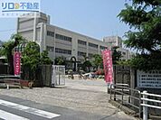 伊丹市立南小学校 206m