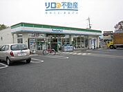 ファミリーマート伊丹鴻池店 499m