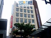 伊丹ショッピングデパート 186m