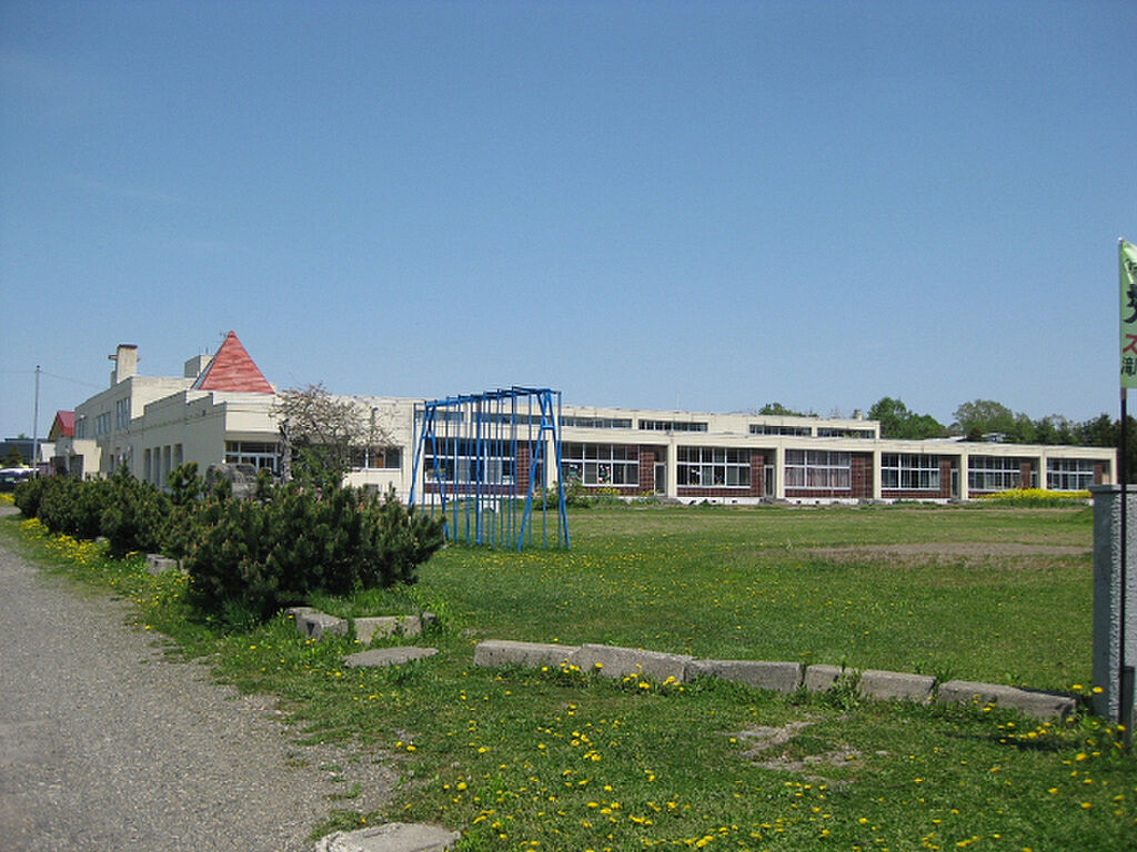 Image 4