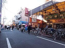 フレスコベンガベンガダイヤ店 徒歩7分。 550m