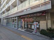 セブンイレブン渋谷本町1丁目店 徒歩5分。 370m
