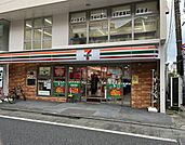 セブンイレブン三軒茶屋栄通り店 徒歩6分。 450m