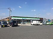 ファミリーマート川越鴨田店