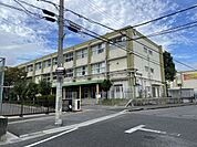 日吉中学校 1300m