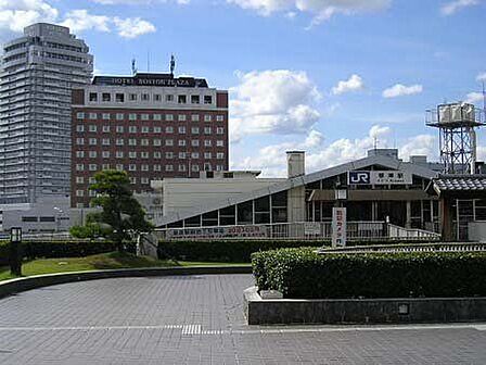 JR「草津」駅 960m