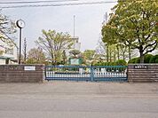 富士見市立本郷中学校 1114m