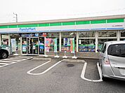 ファミリーマートふじみ野駒林店 徒歩6分。 464m