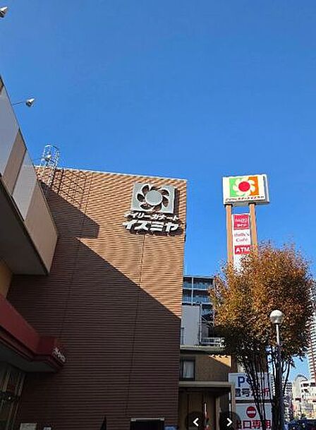 デイリーカナートイズミヤ天六樋之口店 徒歩9分。 650m