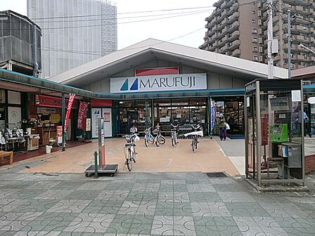 マルフジ東青梅店まで(160m)