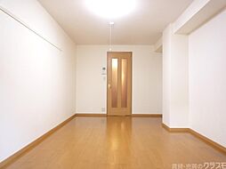 アパルトマン505 202 2階1Kのリビング/ダイニング