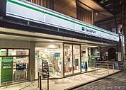 ファミリーマート七条新町店 284m