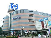 イズミヤ白梅町店 1672m