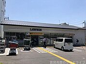 ローソン伏見京町二丁目店 253m
