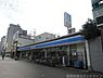 周辺：ローソン三条堀川店 217m