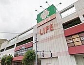 ライフ千川駅前店 136m