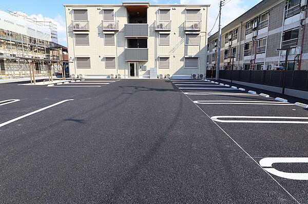apartment 栃木県小山市花垣町１丁目
花垣町の賃貸情報を見る
物件地図