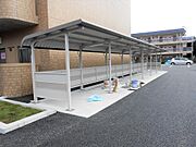 駐輪場。