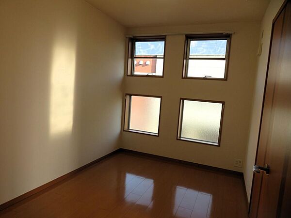 apartment 栃木県下都賀郡壬生町大師町
大師町の賃貸情報を見る
物件地図