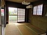 和室：昔ながらの和室です。客間としても利用ができますね。