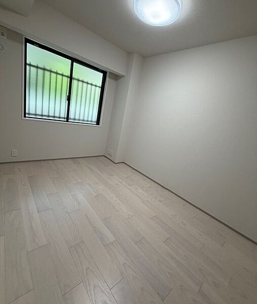 洋室を拡大表示