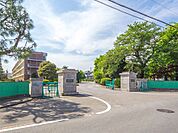 飯能市立飯能第一中学校 813m