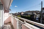 角部屋洋室に繋がる南面バルコニー