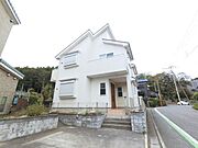 敷地をゆったり活かした開放感あふれる住まいです。