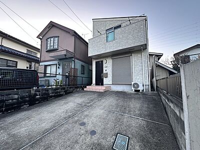 外観：平成25年築の中古戸建！こだわりの注文住宅です♪