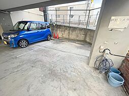 17 / 28