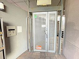 12 / 15