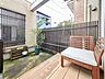 その他：ウッドデッキのあるテラス。リビングから出られます。