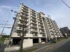 グリースシャトー桃山台  ｜ 大阪府吹田市春日４丁目3番3号（賃貸マンション2LDK・7階・56.70㎡） その1