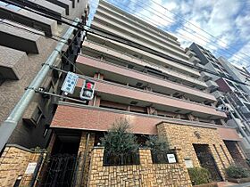 グランシス江坂  ｜ 大阪府吹田市広芝町18番31号（賃貸マンション1LDK・3階・31.98㎡） その1