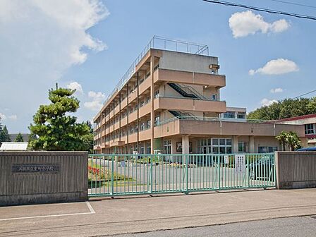 入間市立東町小学校 徒歩5分。 388m