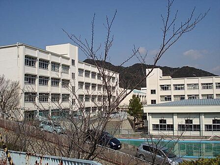 神戸市立高倉中学校
